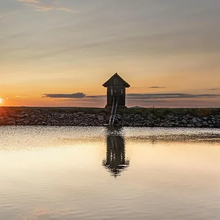 Domcek Pod Orechom * Banská Štiavnica