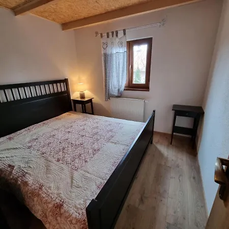 Domcek Pod Orechom *