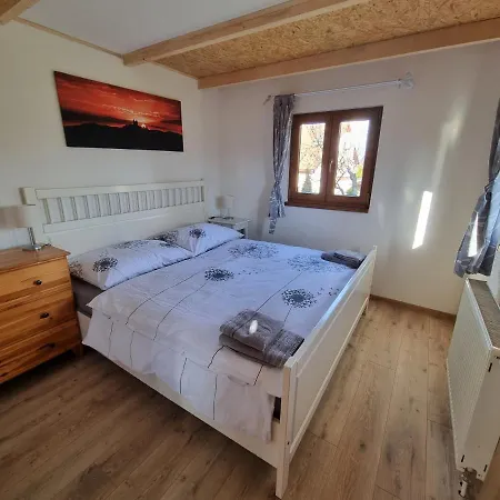 Domcek Pod Orechom * Banská Štiavnica