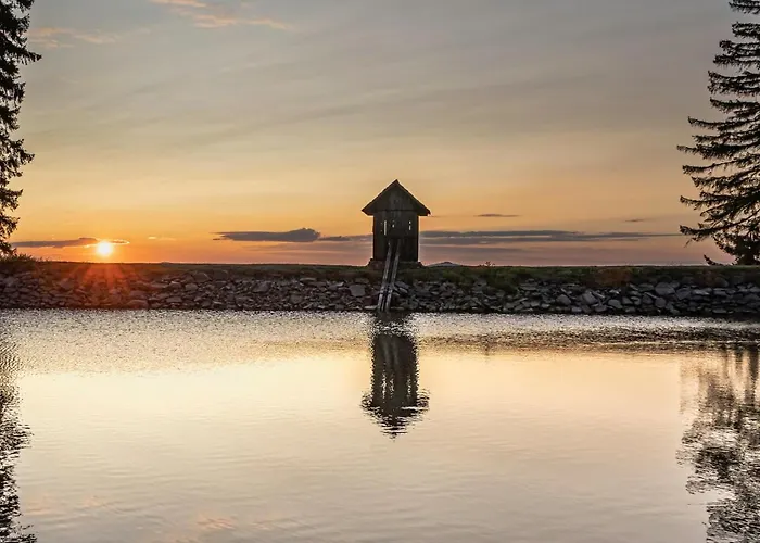 Domcek Pod Orechom * Banská Štiavnica