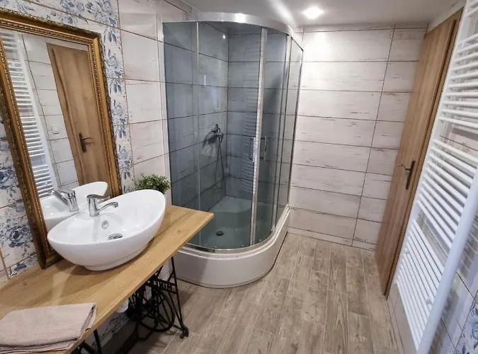 Domcek Pod Orechom Banská Štiavnica